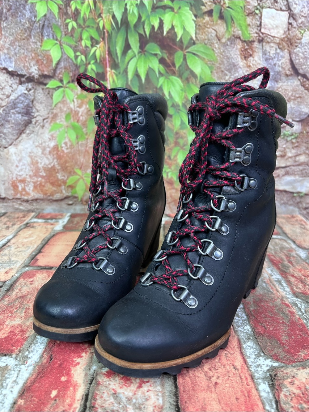 SOREL Black Leather Hidden Wedge Lace Up Boots, 7 - Picture 15 of 15